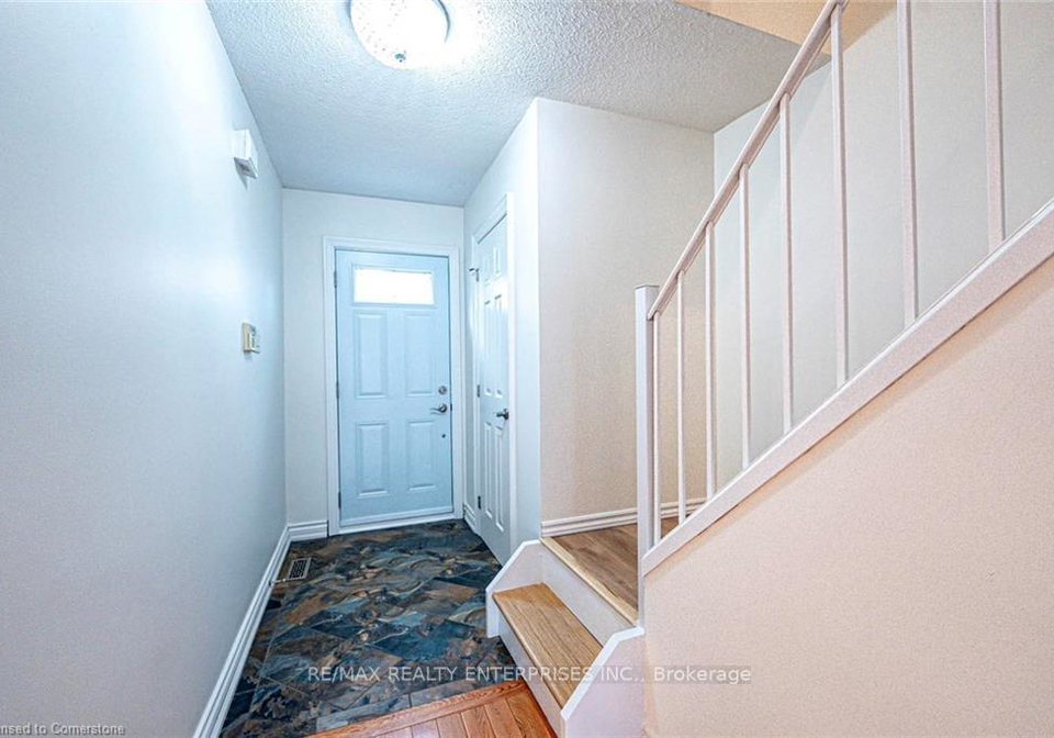 1050-shawnmarr-road-mississauga-ontario-w12337613