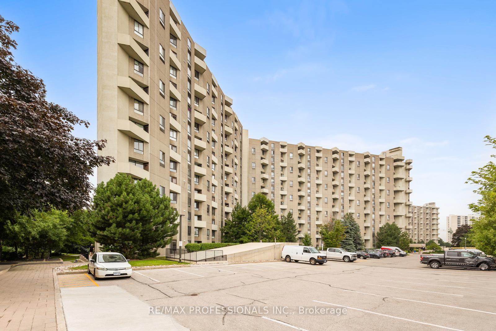 284-mill-road-etobicoke-ontario-w12337701