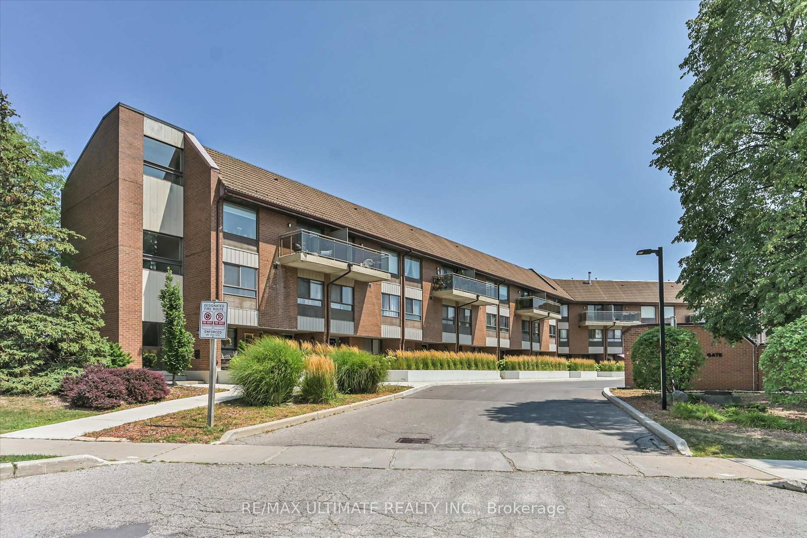 1000-cedarglen-mississauga-ontario-w12337946