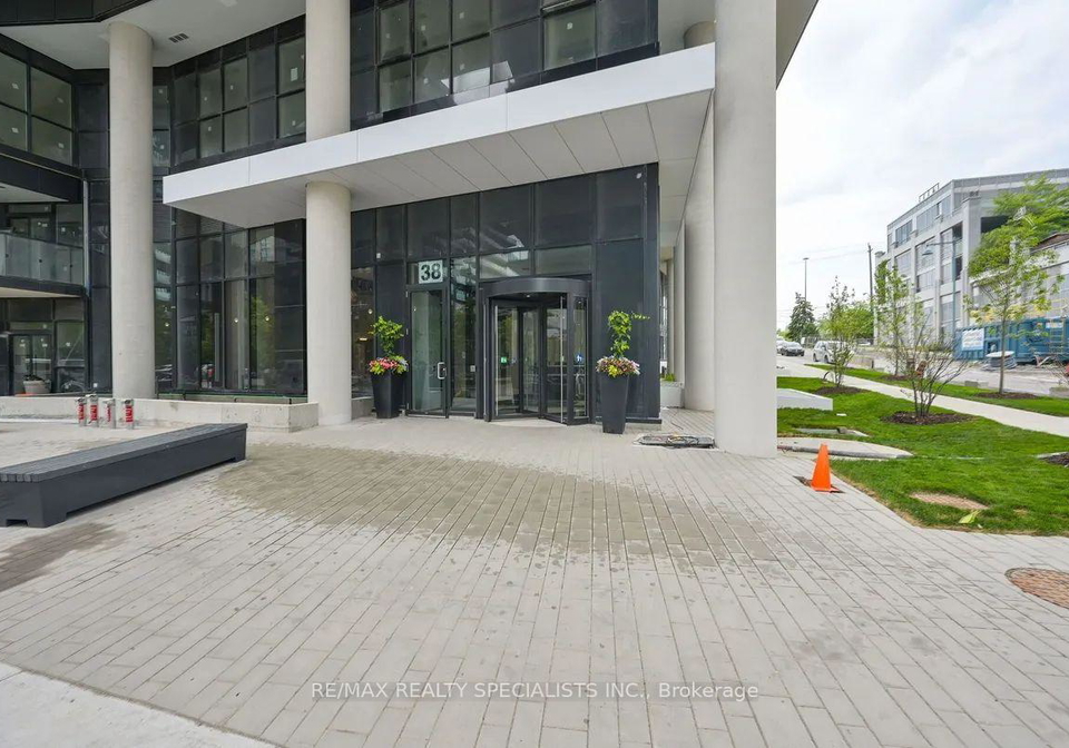 38-annie-craig-drive-etobicoke-ontario-w12337965
