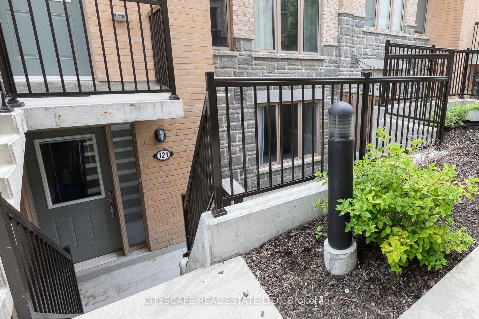 9-foundry-avenue-toronto-ontario-w12338032