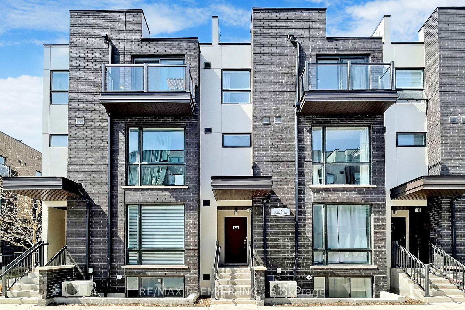 32-fieldway-road-etobicoke-ontario-w12338040