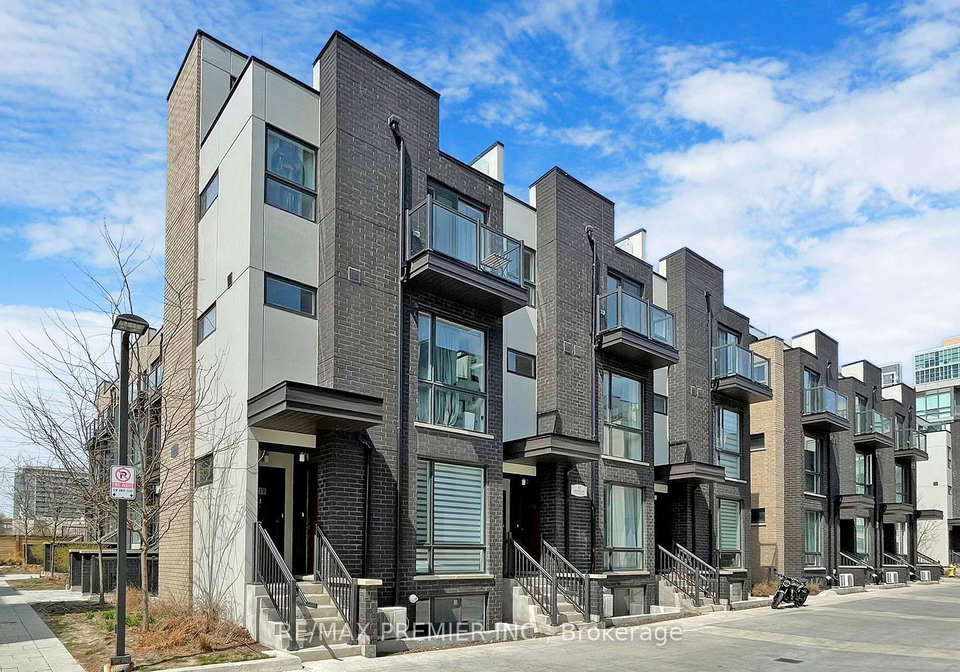 32-fieldway-road-etobicoke-ontario-w12338040