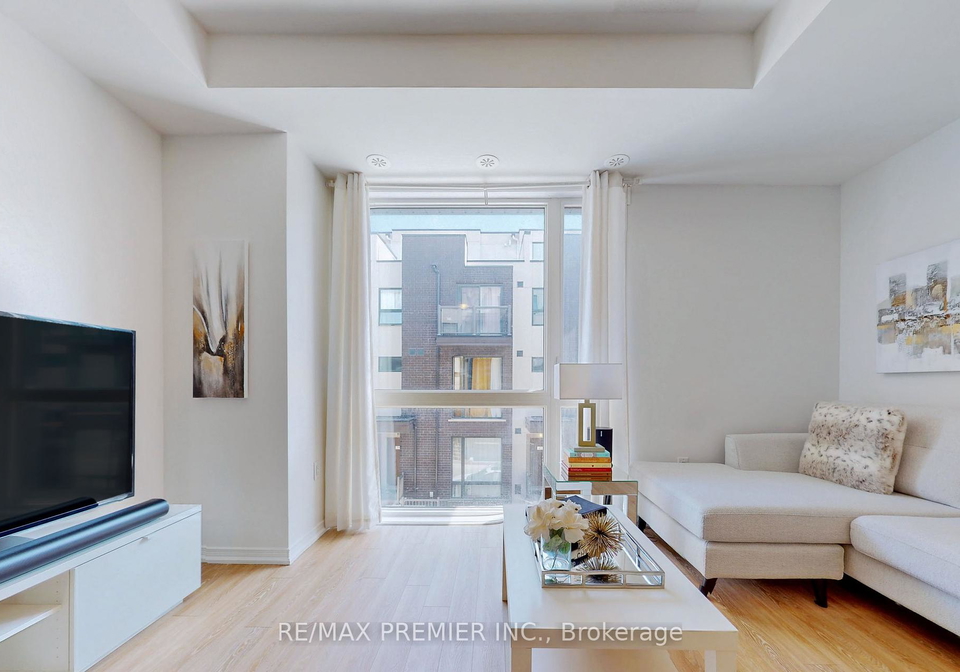 32-fieldway-road-etobicoke-ontario-w12338040