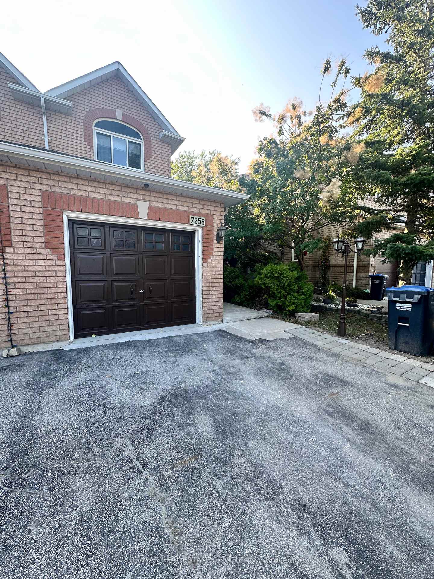 7258-frontier-ridge-mississauga-ontario-w12338593