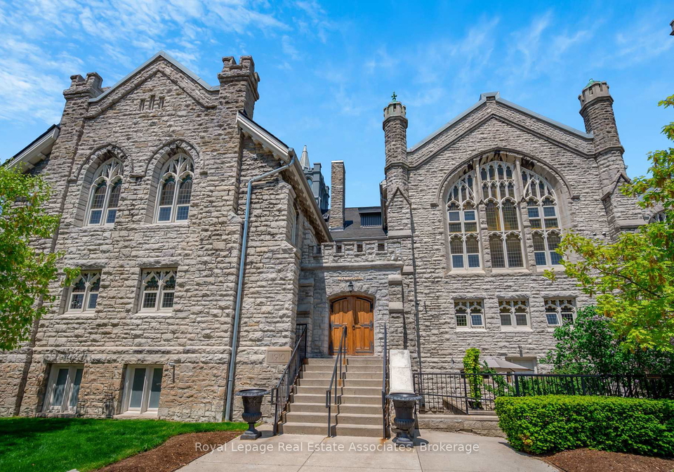 384-sunnyside-avenue-toronto-ontario-w12338714