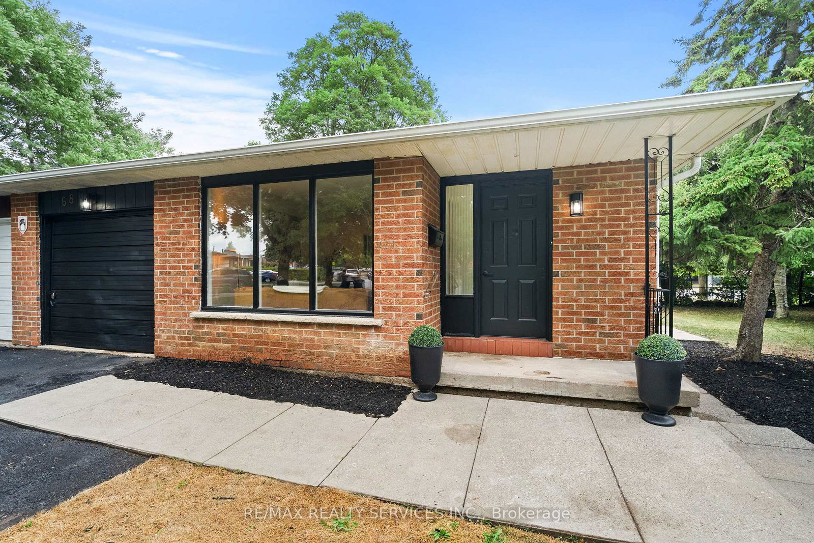 68-montjoy-crescent-brampton-ontario-w12338775