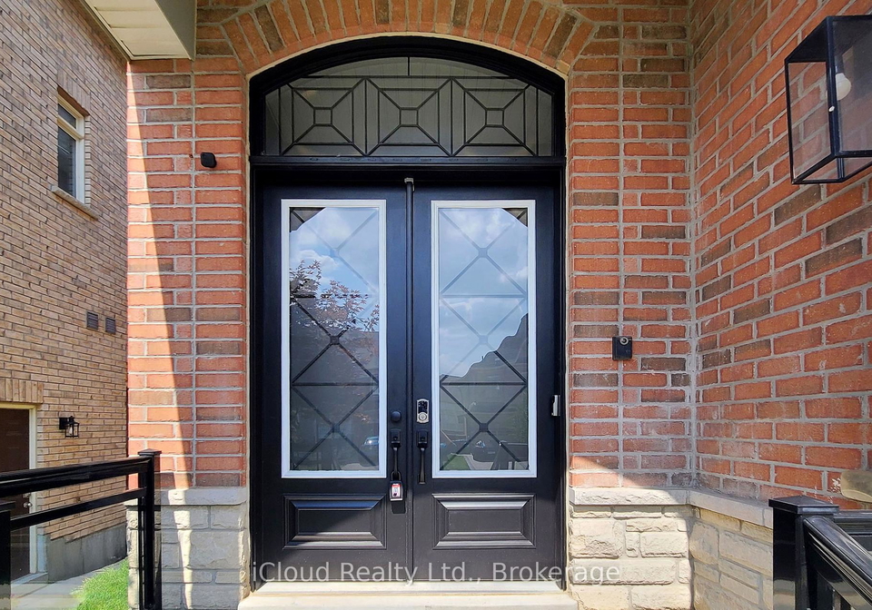 50-agincourt-circle-brampton-ontario-w12338882