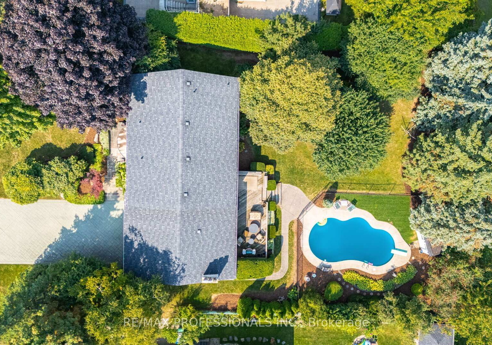 70-hillside-drive-brampton-ontario-w12339087