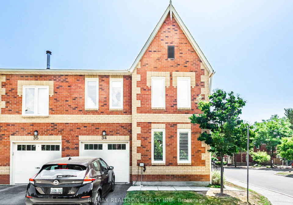 2006-glenada-crescent-oakville-ontario-w12339103