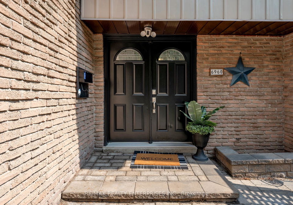 6960-cadiz-crescent-mississauga-ontario-w12339184