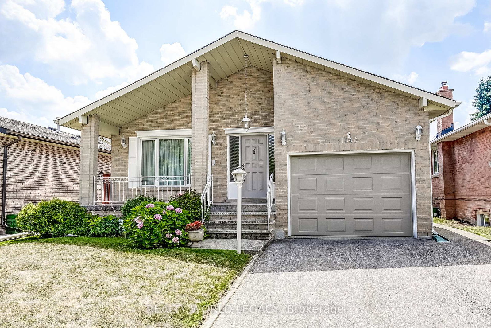 1240-thorpe-road-burlington-ontario-w12339230
