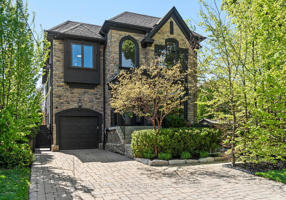 1080-royal-york-road-etobicoke-ontario-w12339345