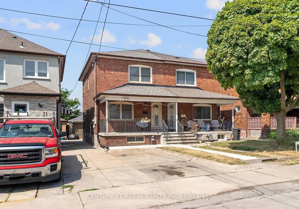 32-chamberlain-avenue-north-york-ontario-w12339433