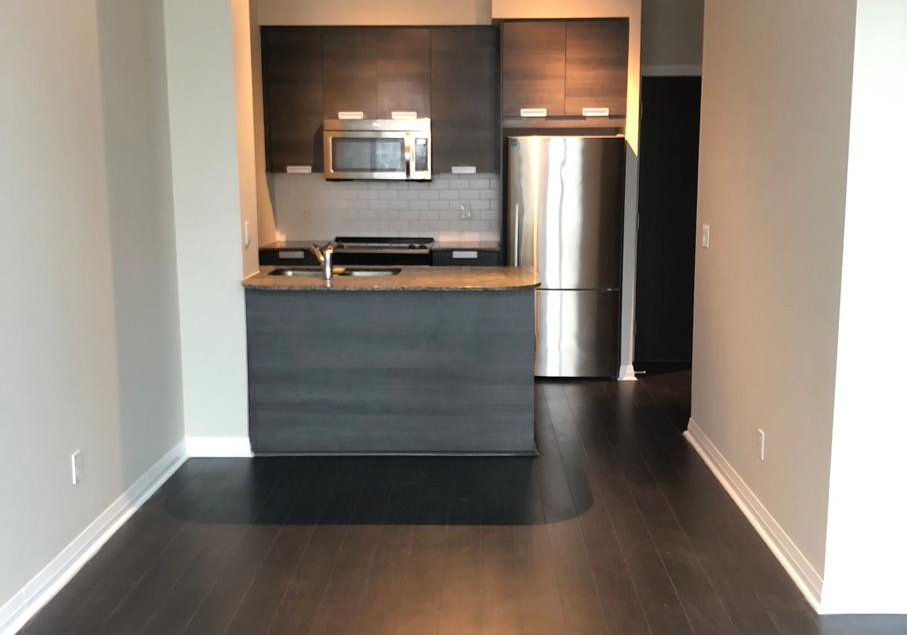 75-eglinton-avenue-w-mississauga-ontario-w12339438