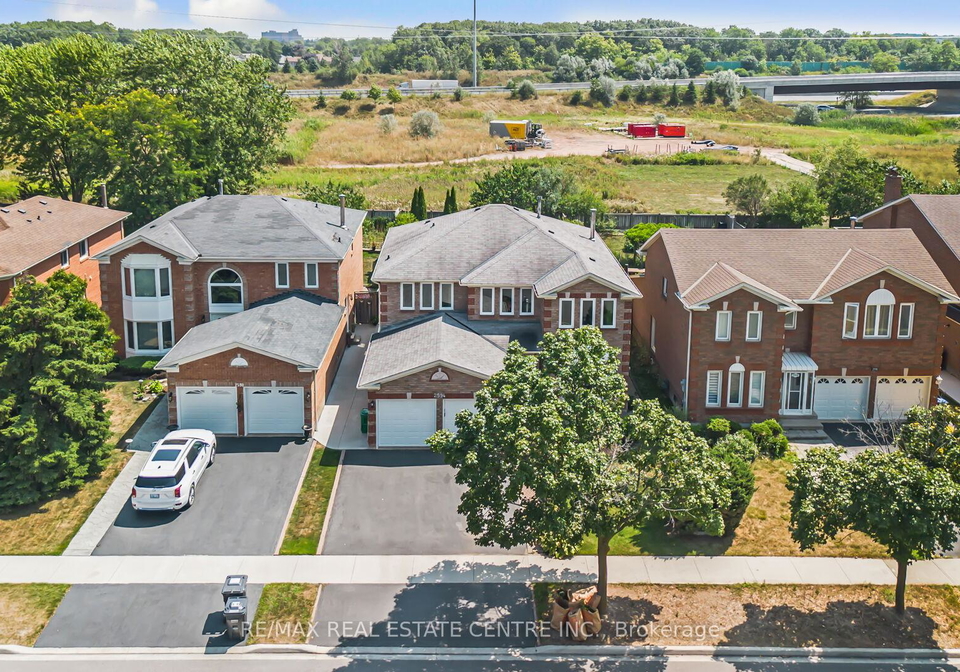 2594-ambercroft-trail-mississauga-ontario-w12339562