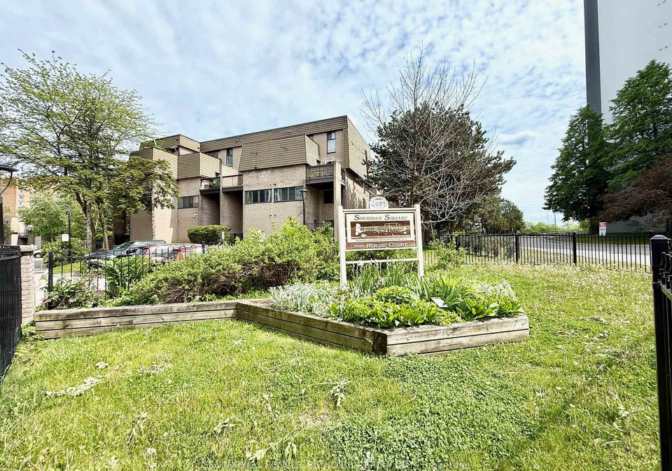 2095-roche-court-mississauga-ontario-w12339729