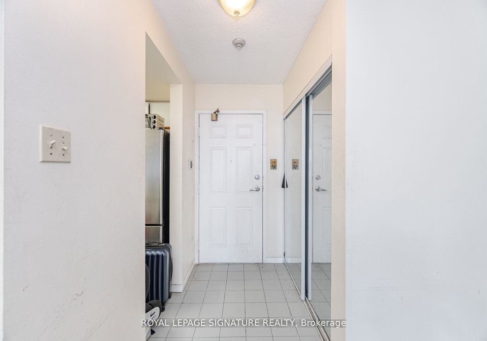 250-webb-drive-mississauga-ontario-w12339775