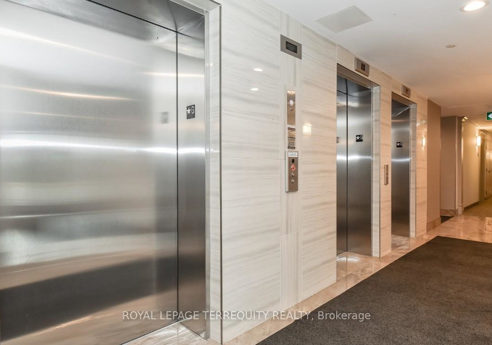 2490-old-bronte-road-oakville-ontario-w12339997