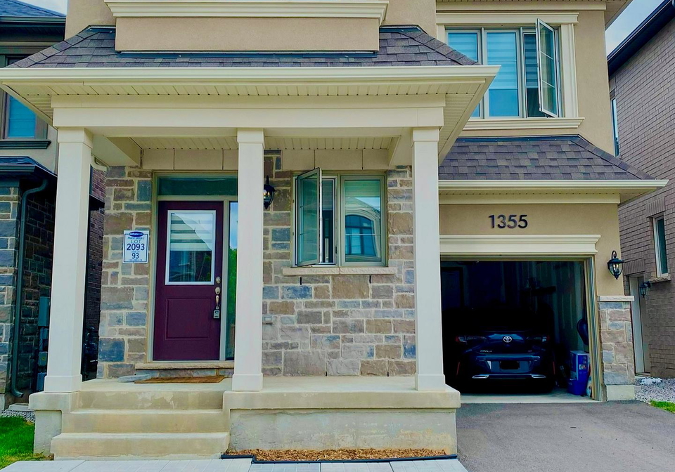 1355-lobelia-crescent-milton-ontario-w12340002