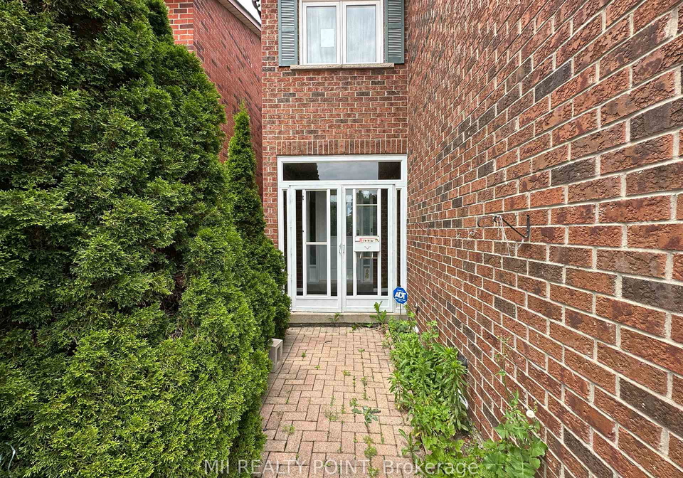 1059-lucerne-crescent-mississauga-ontario-w12340196
