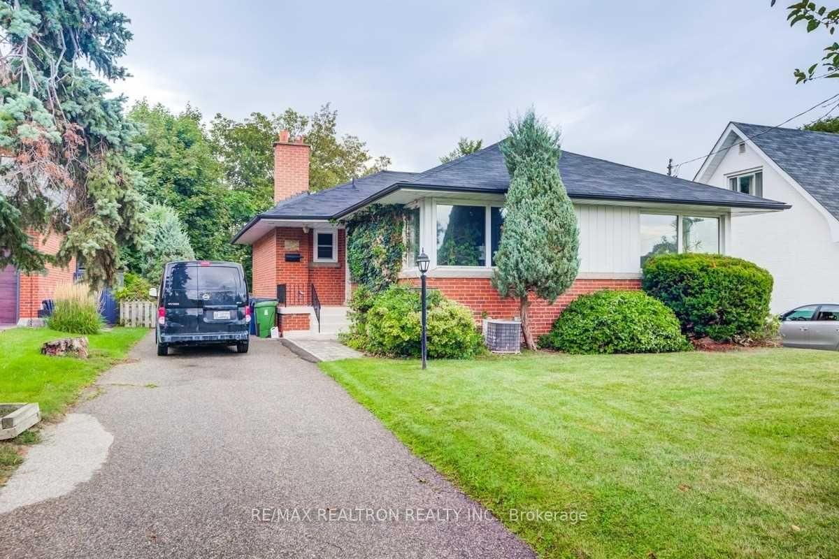 47-mulgrove-drive-etobicoke-ontario-w12340375