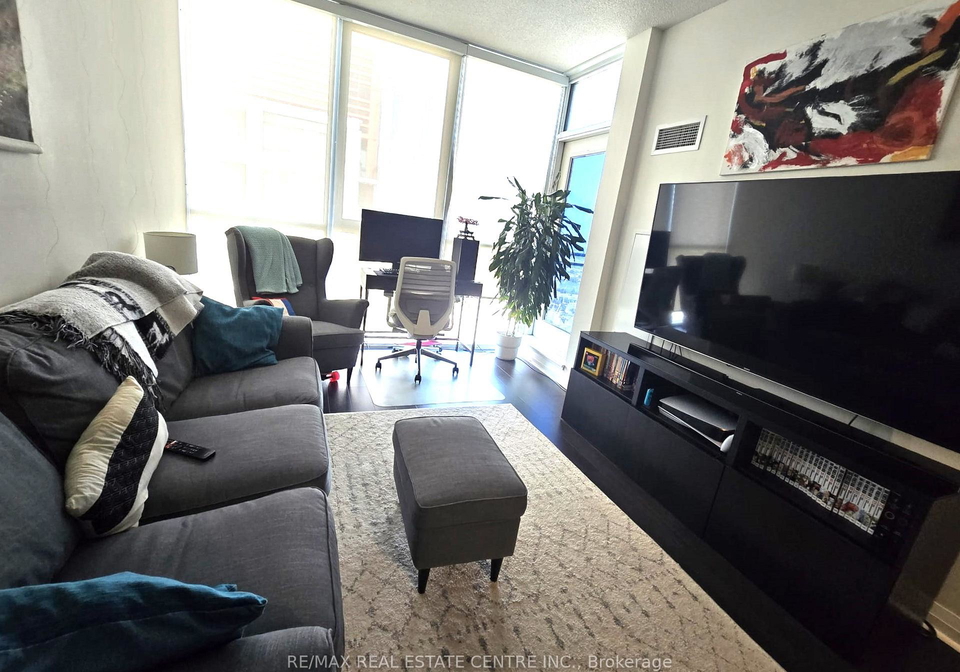 75-eglinton-avenue-w-mississauga-ontario-w12340513