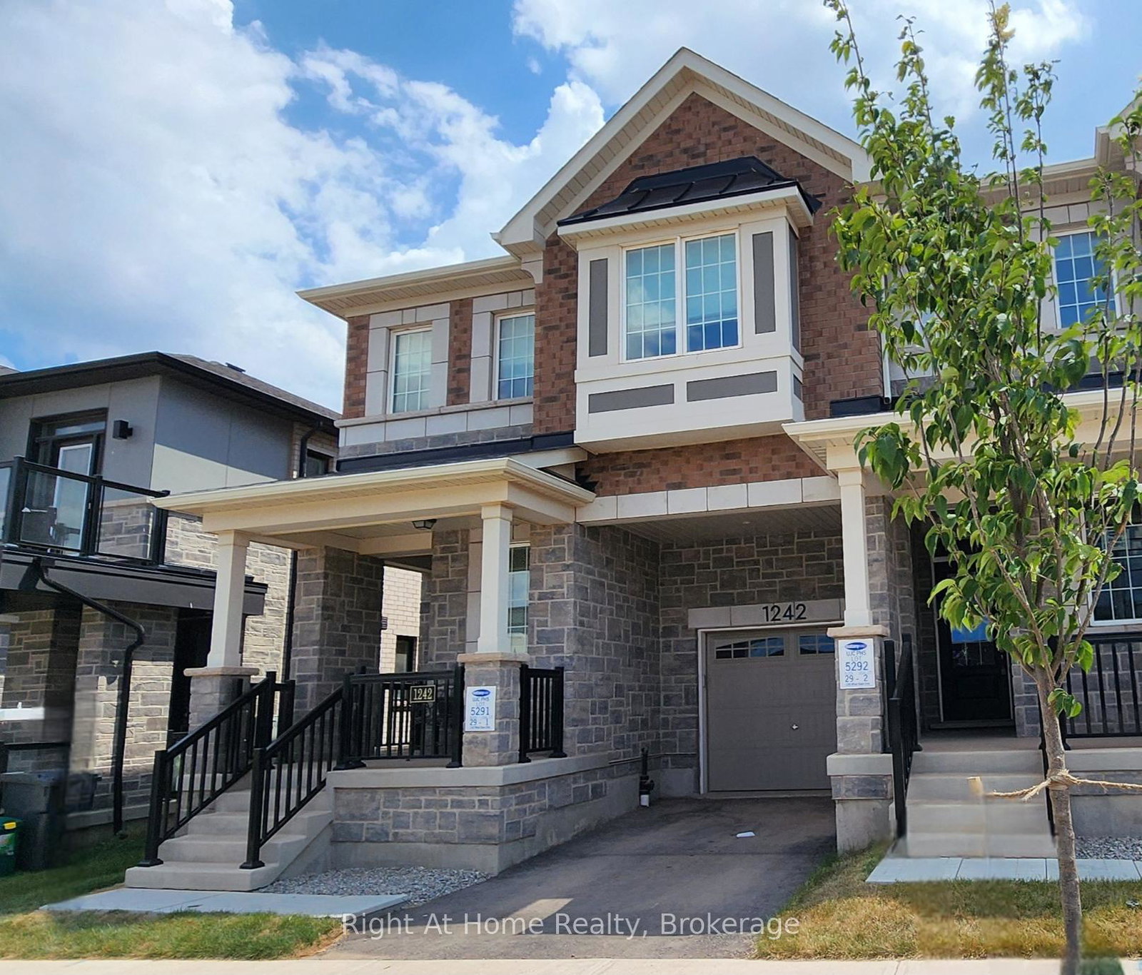 1242-wheat-boom-drive-oakville-ontario-w12340686