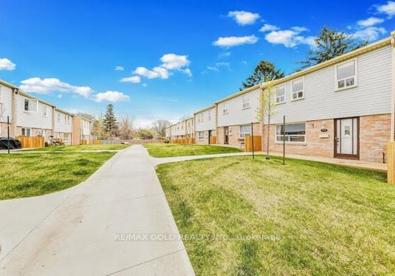 1055-shawnmarr-road-mississauga-ontario-w12340898