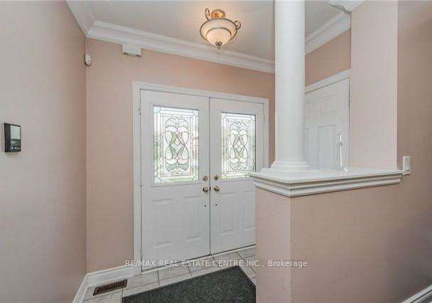54-nahani-way-mississauga-ontario-w12340955