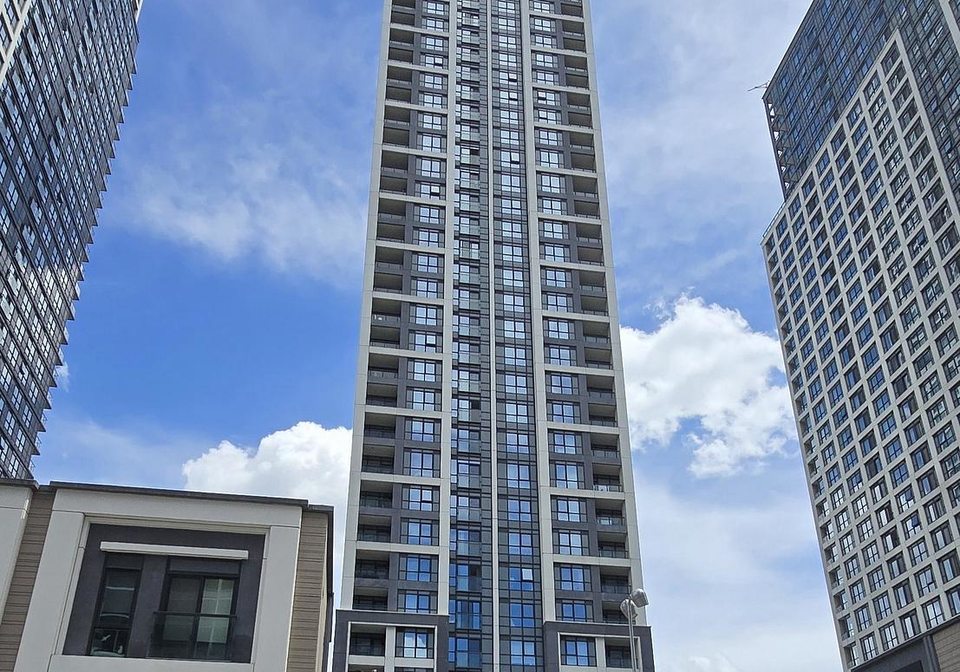 7-mabelle-avenue-etobicoke-ontario-w12341094