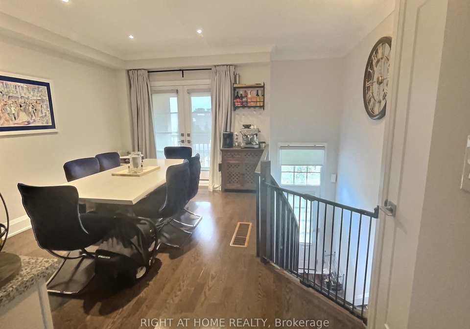 596-mermaid-crescent-mississauga-ontario-w12341189