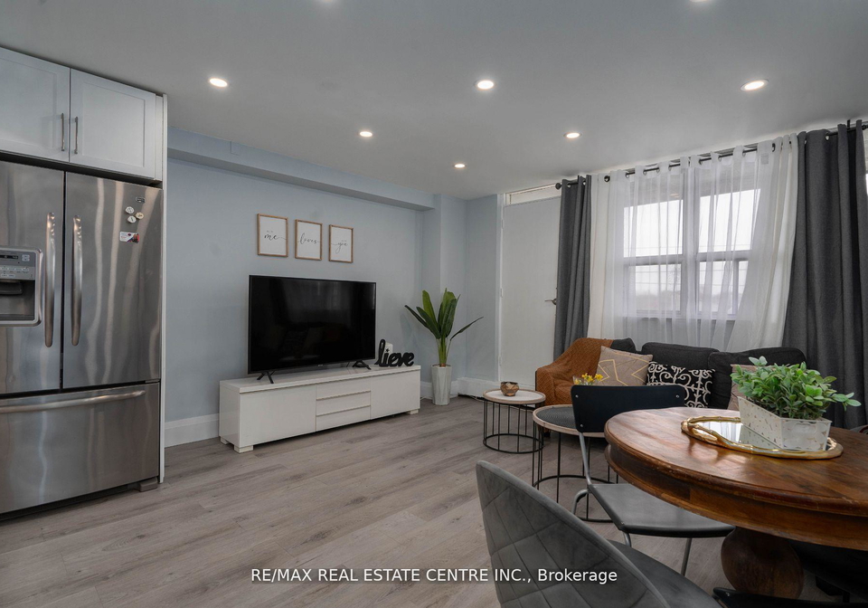 3621-lakeshore-boulevard-etobicoke-ontario-w12341344