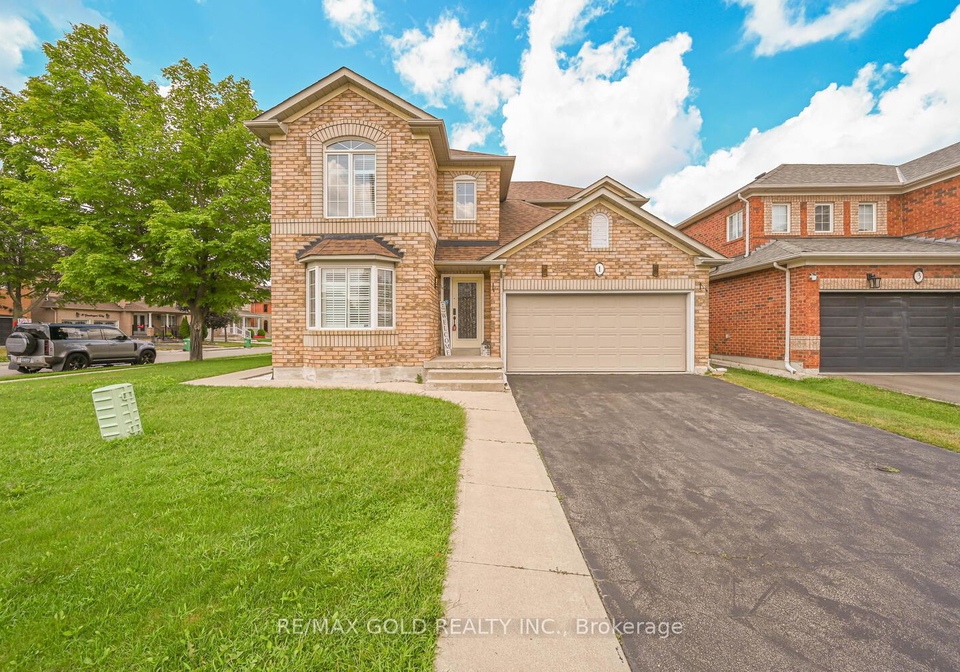 1-bumblebee-crescent-brampton-ontario-w12341367