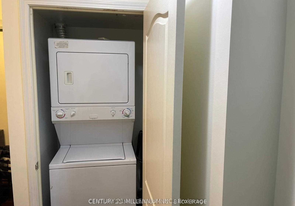 1-elm-drive-mississauga-ontario-w12341374