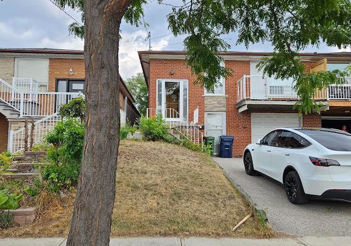 18-primula-crescent-e-york-ontario-w12341464