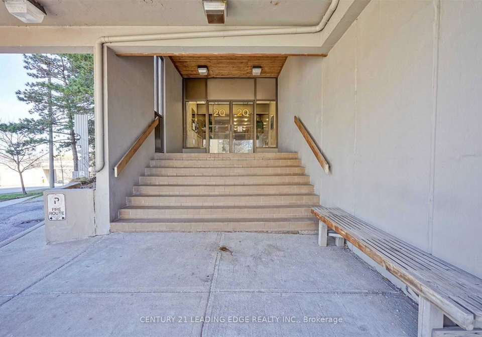 20-speers-road-oakville-ontario-w12341508