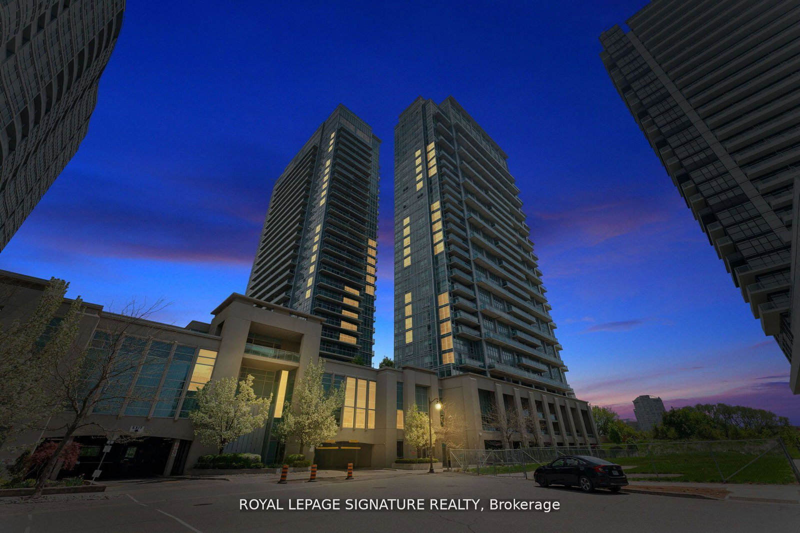 165-legion-road-etobicoke-ontario-w12341637