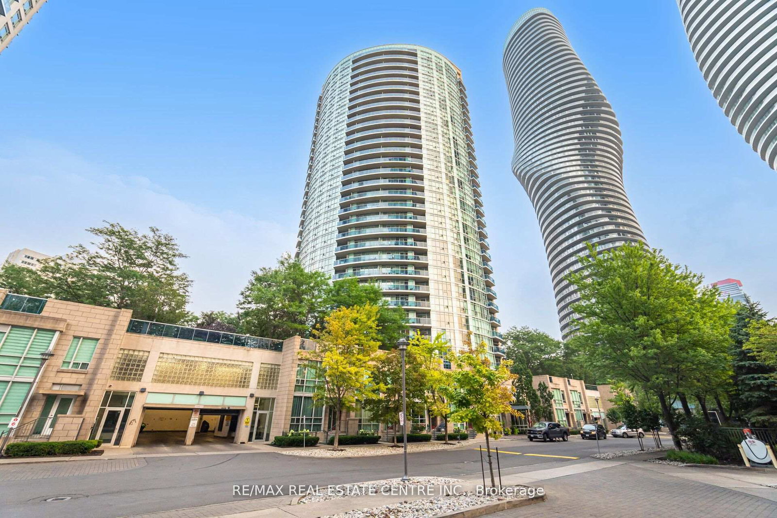 70-absolute-avenue-mississauga-ontario-w12341796