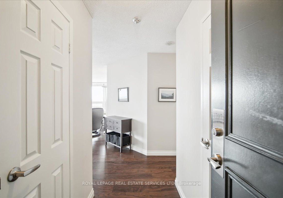 8-lisa-street-brampton-ontario-w12341869