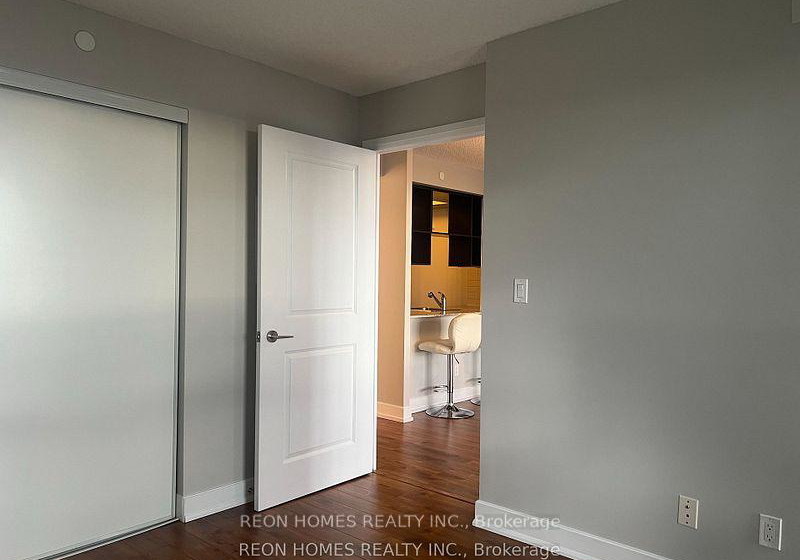 6-eva-road-etobicoke-ontario-w12342127