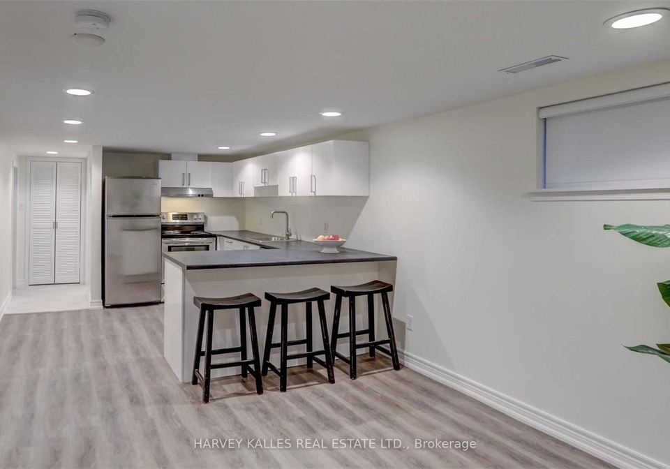 1180-royal-york-road-etobicoke-ontario-w12342371