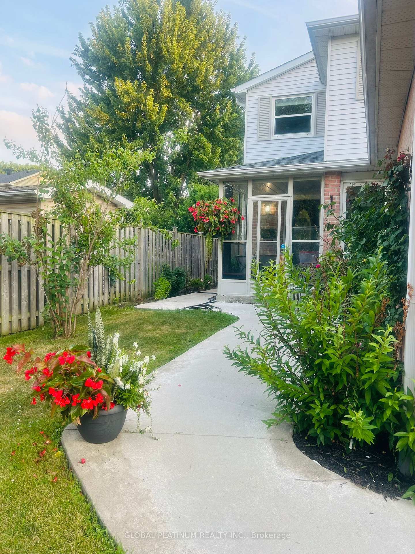 6592-edenwood-drive-mississauga-ontario-w12342596