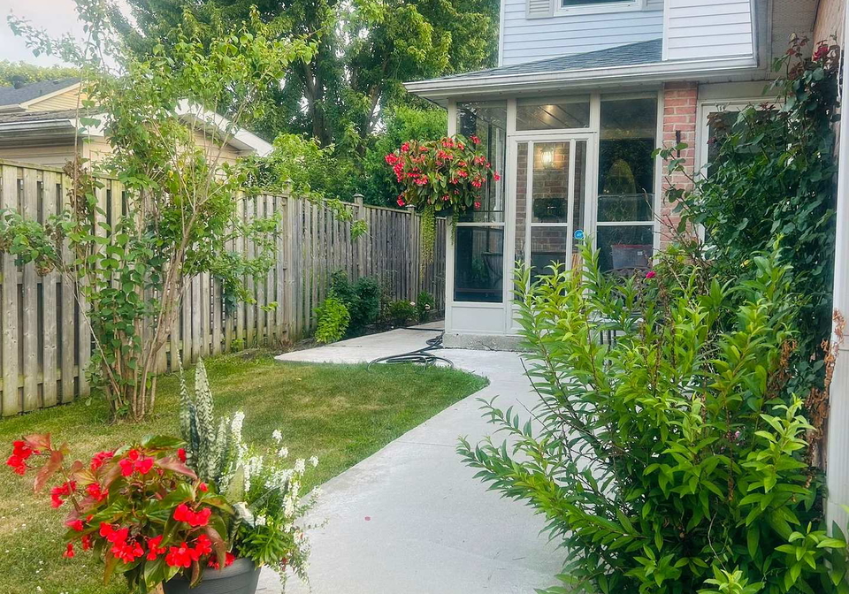 6592-edenwood-drive-mississauga-ontario-w12342596