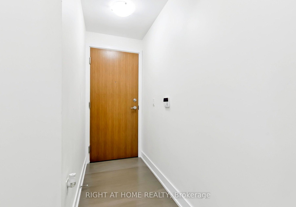 30-shore-breeze-drive-etobicoke-ontario-w12342987