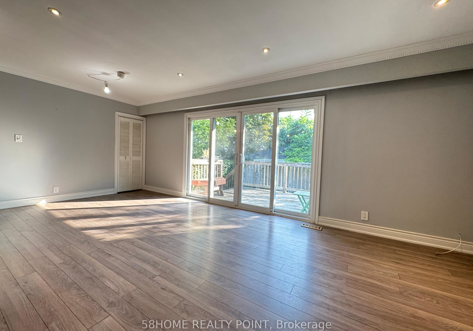 2047-hindhead-road-mississauga-ontario-w12343093