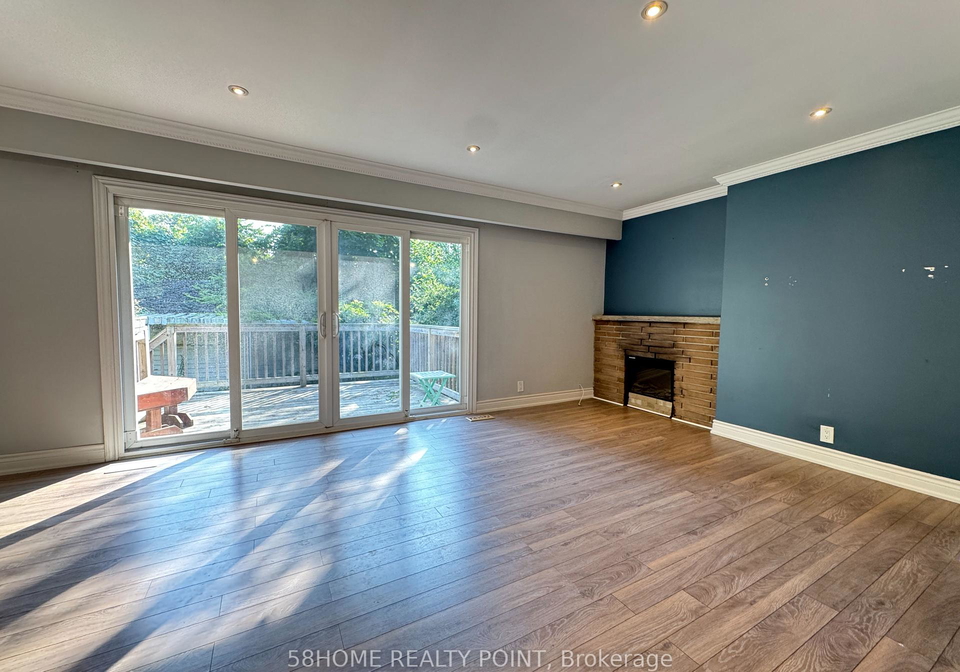 2047-hindhead-road-mississauga-ontario-w12343093