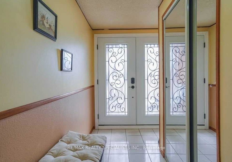37-carisbrooke-court-brampton-ontario-w12343191