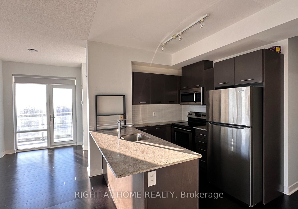 360-square-one-drive-mississauga-ontario-w12343352