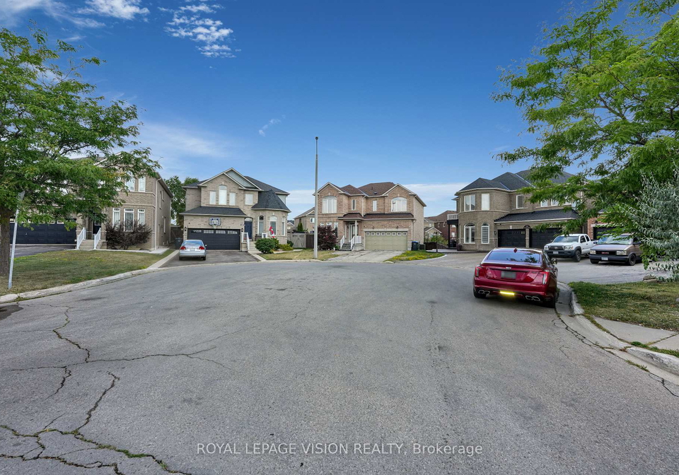 16-putnam-drive-brampton-ontario-w12344042